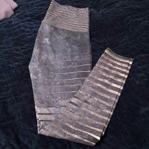 Niyama Sol leggings - like new